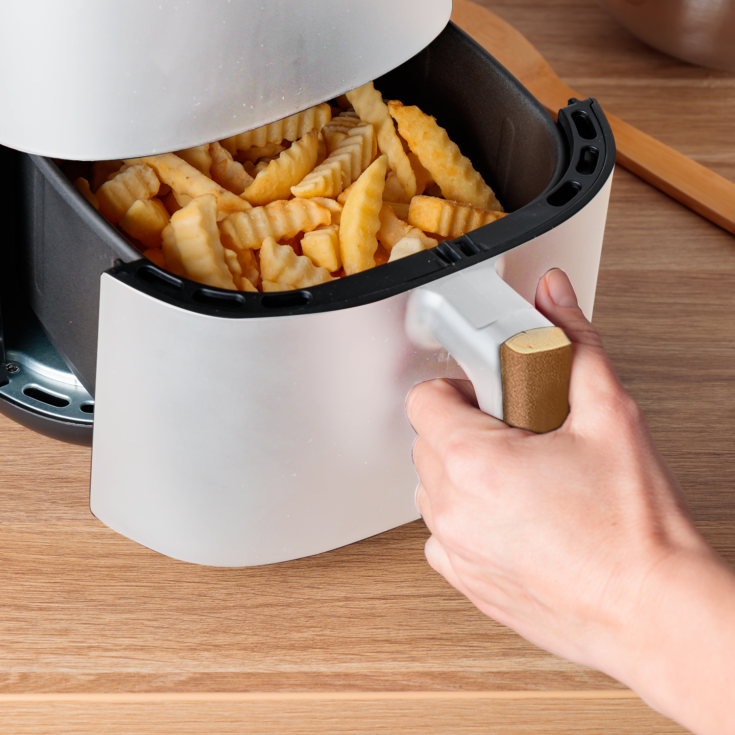 AG Airfryer Compact - White- Tot 4 Personen