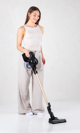 AG Steelstofzuiger. Midnight Gold.